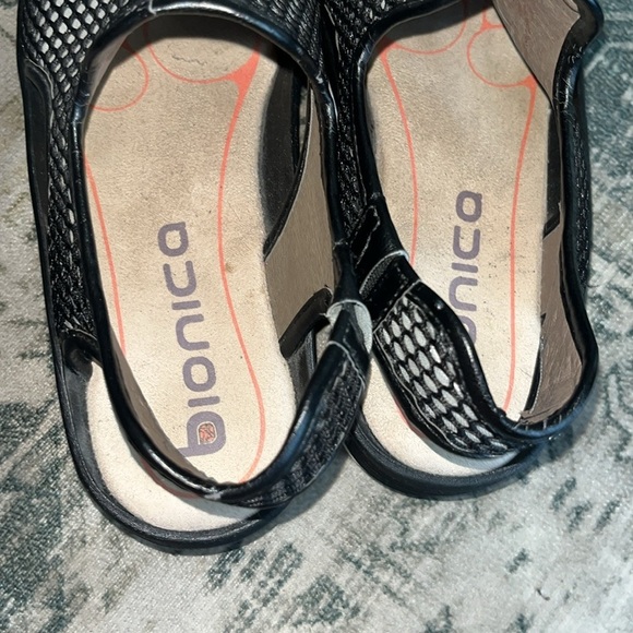 Bionica women’s Stylish Black Mesh Sandals size 7 - Picture 3 of 6